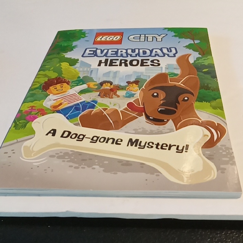 LEGO City Everyday Heroes Dog Adventure Book